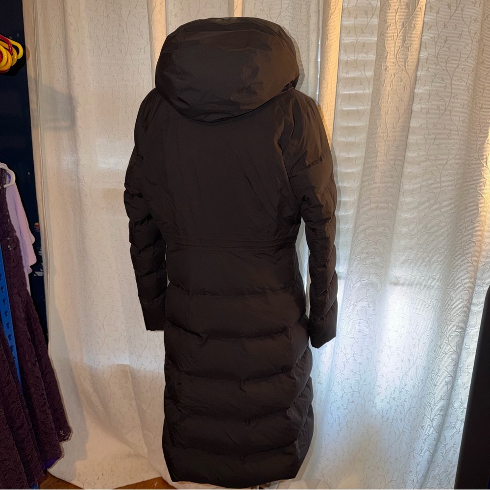 Lululemon down coat - Picture 7 of 15